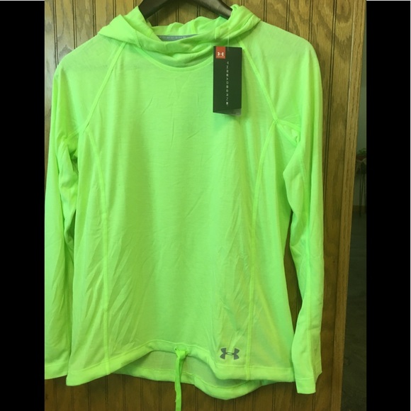 Under Armour Tops - Under Armour Threadborne Top